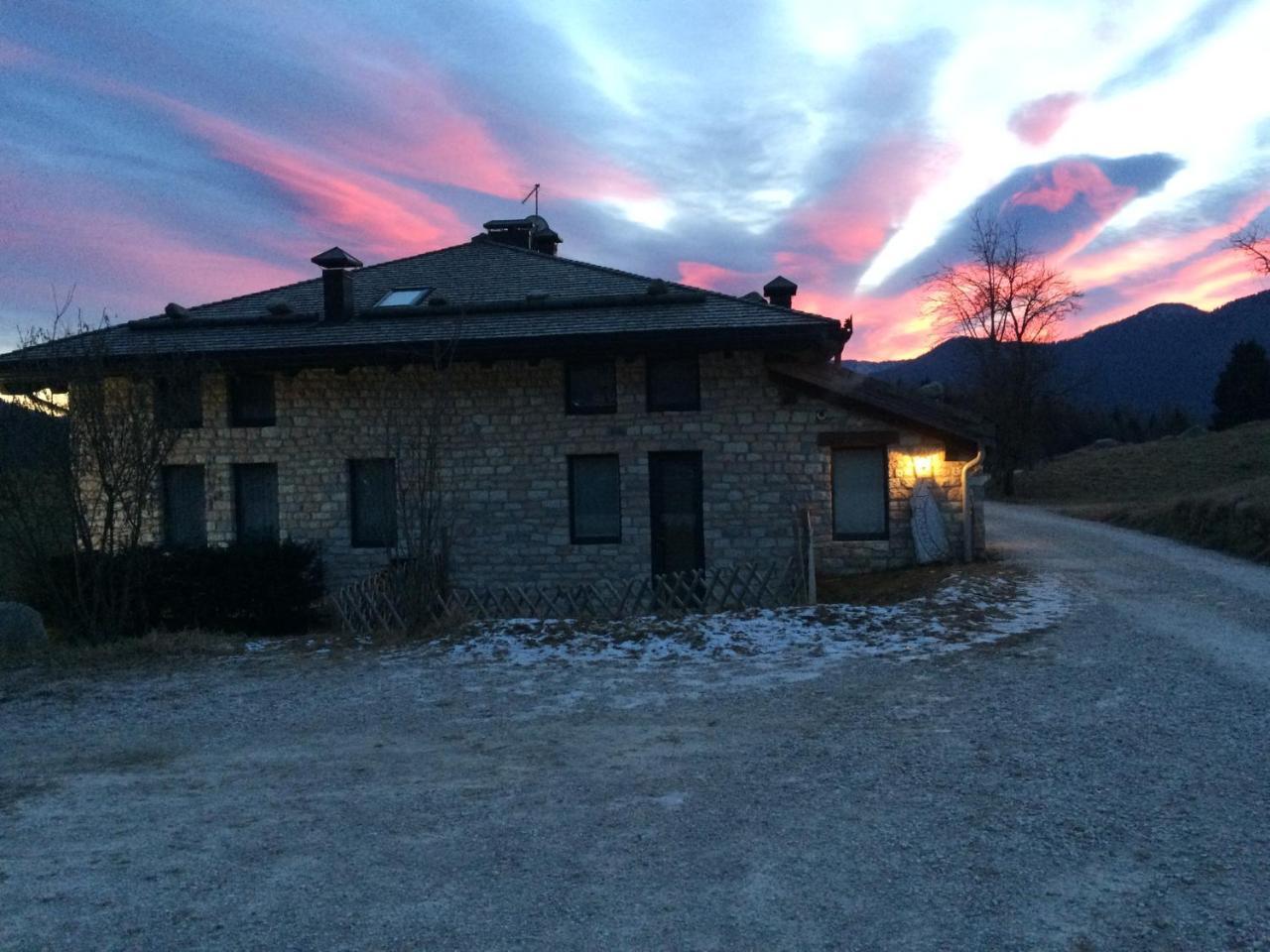 Maso Fradea Hotel Castello Tesino Kültér fotó
